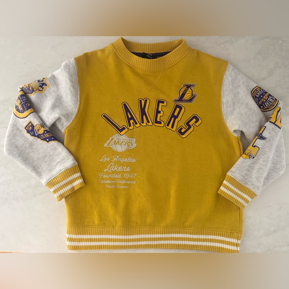 Lakers NBA Sweatshirt - Boys Size Small (8)